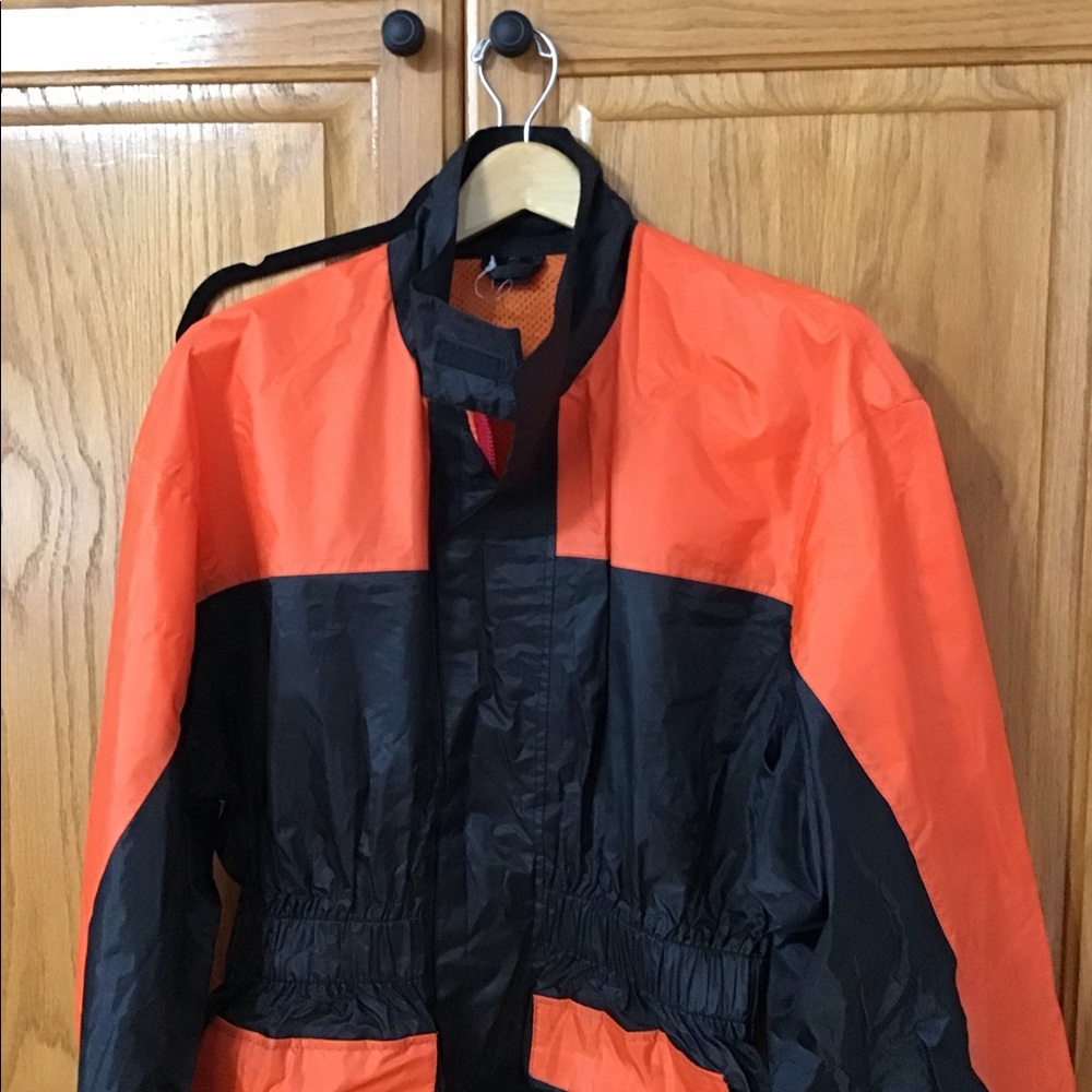 Motorcycle rain gear set. small-med.